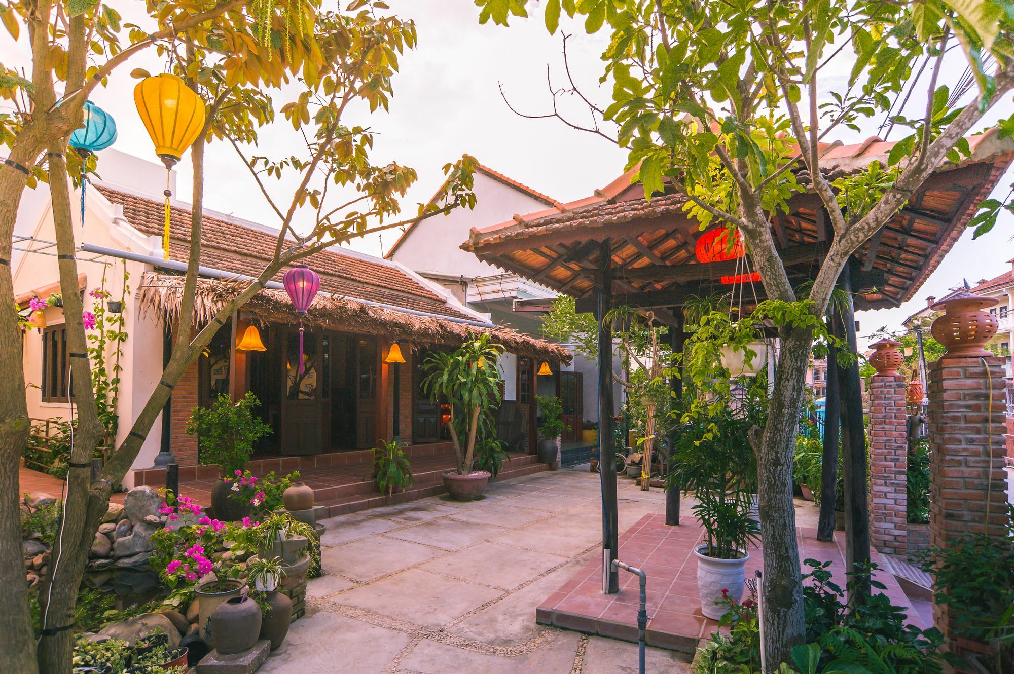 Thanh Tay Homestay ホイアン エクステリア 写真